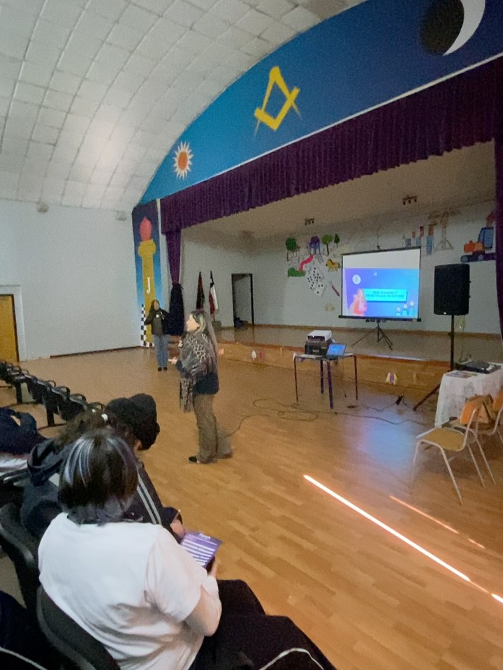 Charla CPECH para Enseñanza Media